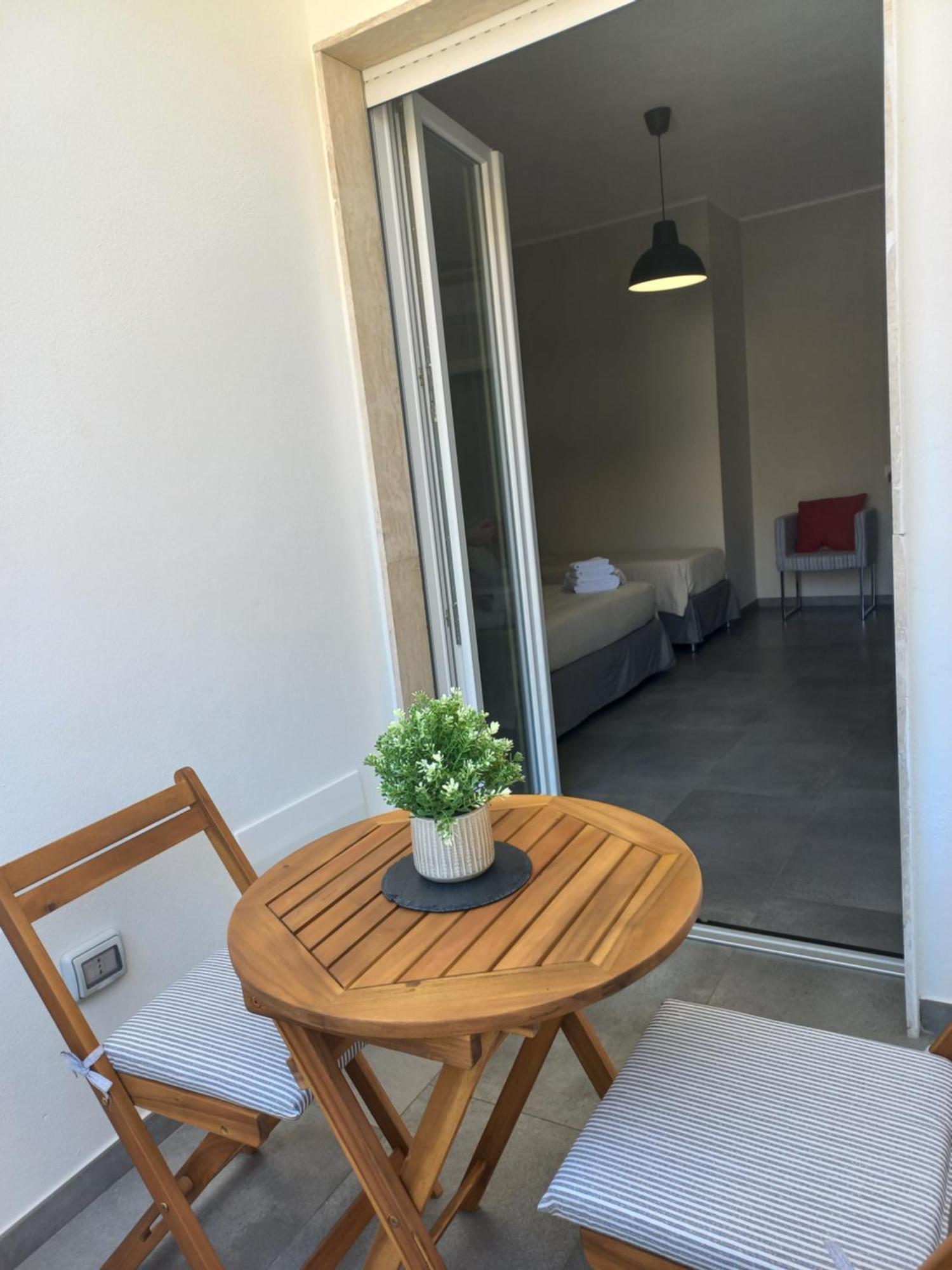 Viariva Rooms Cagliari Esterno foto